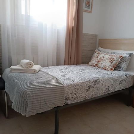 Quaint Ground Floor Apartment With Pool Lb1 Torrevieja Ngoại thất bức ảnh