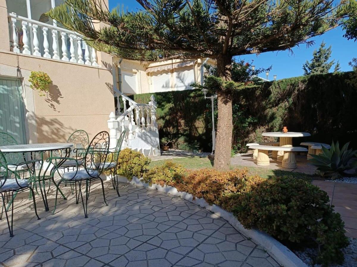 Quaint Ground Floor Apartment With Pool Lb1 Torrevieja Ngoại thất bức ảnh